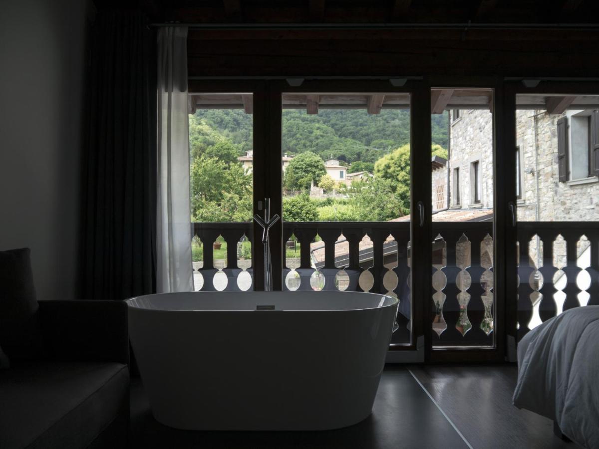 La Terrazza Sulle Vigne B&B Corte Franca Εξωτερικό φωτογραφία