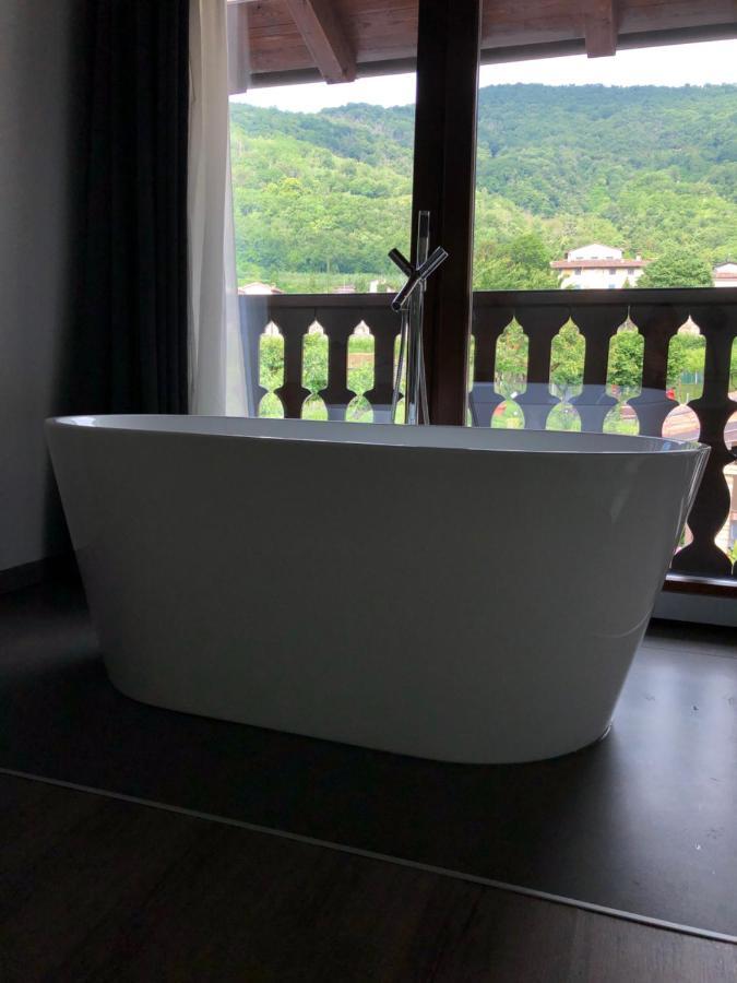 La Terrazza Sulle Vigne B&B Corte Franca Εξωτερικό φωτογραφία