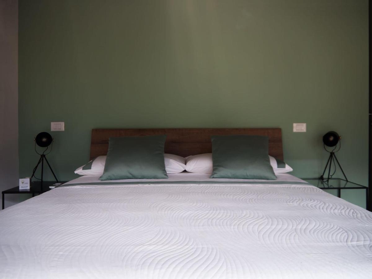 La Terrazza Sulle Vigne B&B Corte Franca Εξωτερικό φωτογραφία