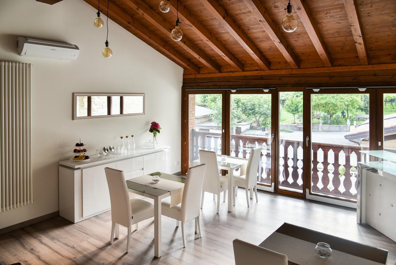 La Terrazza Sulle Vigne B&B Corte Franca Εξωτερικό φωτογραφία